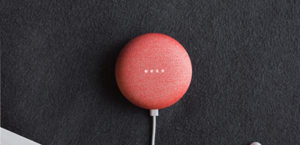 Google Home vs Amazon Echo by Amazon : le match des assistants vocaux